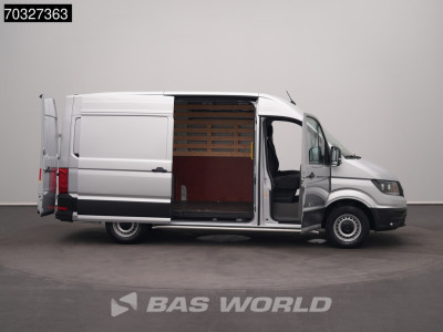 Volkswagen Crafter 140pk Automaat L3H3 Trekhaak Navi Airco Cruise Parkeersensoren v+a Euro6 L2H2 Airco Trekhaak Cruise control 10