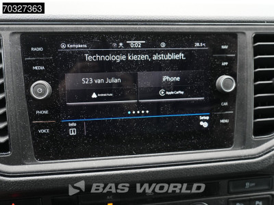 Volkswagen Crafter 140pk Automaat L3H3 Trekhaak Navi Airco Cruise Parkeersensoren v+a Euro6 L2H2 Airco Trekhaak Cruise control 18