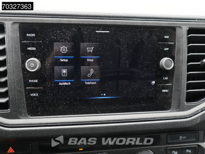 Volkswagen Crafter 140pk Automaat L3H3 Trekhaak Navi Airco Cruise Parkeersensoren v+a Euro6 L2H2 Airco Trekhaak Cruise control 20
