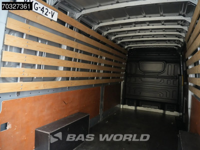 Volkswagen Crafter 140pk Automaat L4H3 Airco Cruise Navi CarPlay PDC L3H2 L3 L4 Airco Trekhaak Cruise control foto 9