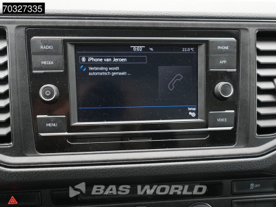 Volkswagen Crafter 140pk Automaat Laadklep Zijdeur Bakwagen Airco Cruise DHollandia Lat om Lat Euro6 Meubelbak Koffer Airco Cruise control 17