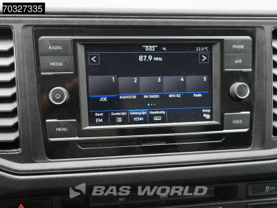 Volkswagen Crafter 140pk Automaat Laadklep Zijdeur Bakwagen Airco Cruise DHollandia Lat om Lat Euro6 Meubelbak Koffer Airco Cruise control 18