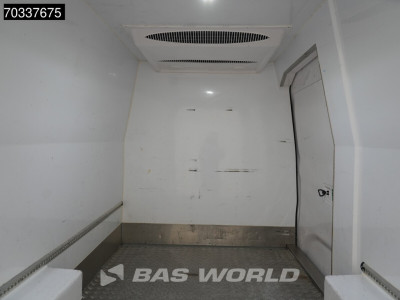 Volkswagen Crafter 140pk Koelwagen Kerstner Cooljet L3H3 AC/Climate Parkeersensoren Euro6 L2H2 Koel Koeler Kühl Kühler Kühlwagen Kühlkasten Airco foto 12