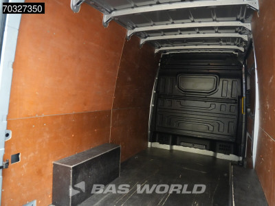 Volkswagen Crafter 140pk L3H3 Airco Cruise Navi CarPlay PDC L2H2 L3 L2 Airco Trekhaak Cruise control foto 9