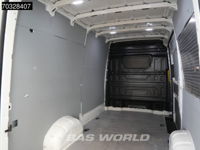 Volkswagen Crafter 140pk L3H3 Navi Airco Cruise Parkeersensoren v+a Euro6 L2H2 Airco Cruise control 9