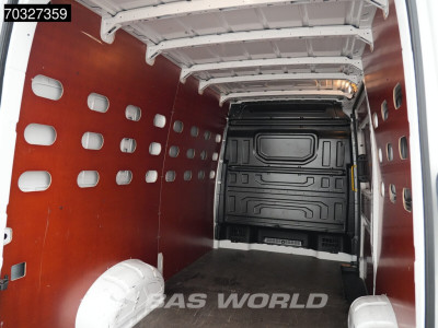Volkswagen Crafter 140pk L3H3 Trekhaak Airco Cruise Parkeersensoren v+a Euro6 L2H2 Airco Trekhaak Cruise control 11