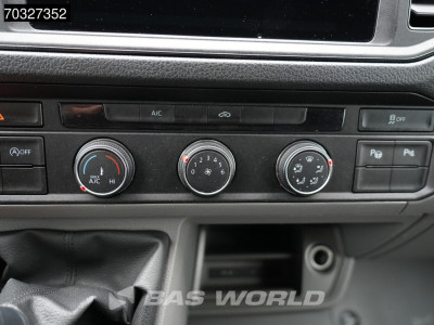 Volkswagen Crafter 140pk L3H3 Trekhaak Navi Airco Cruise Camera Parkeersensoren v+a Euro6 L2H2 Airco Trekhaak Cruise control 21