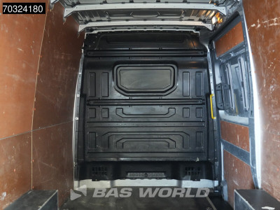 Volkswagen Crafter 140pk L3H3 Trekhaak Navi Airco Cruise Camera Parkeersensoren v+a Euro6 L2H2 Airco Trekhaak Cruise control 9