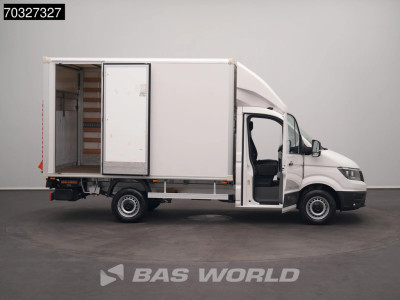 Volkswagen Crafter 140pk Laadklep Zijdeur Bakwagen Navi Airco Cruise DHollandia Euro6 Meubelbak Koffer Airco Cruise control 7