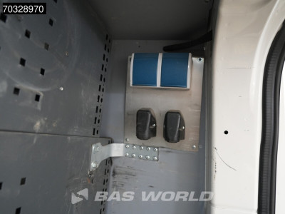 Volkswagen Crafter 177pk 50 Dubbellucht L3H3 Werkplaatsinrichting Trekhaak Airco Cruise Camera Parkeersensoren v+a Imperiaal Euro6 L2H2 Airco Trekhaak Cruise control 13