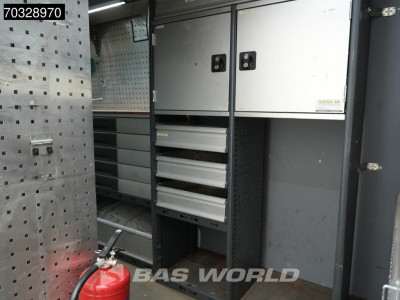 Volkswagen Crafter 177pk 50 Dubbellucht L3H3 Werkplaatsinrichting Trekhaak Airco Cruise Camera Parkeersensoren v+a Imperiaal Euro6 L2H2 Airco Trekhaak Cruise control 15