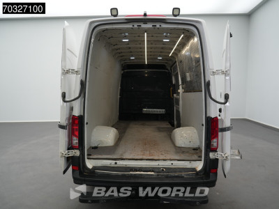 Volkswagen Crafter 177pk Automaat Dubbellucht L4H3 ACC Navi Trekhaak Airco Camera Parkeersensoren v+a Euro6 L3H2 Airco Trekhaak 5