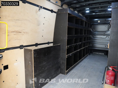 Volkswagen Crafter 177pk Automaat L4H3 Navi LED Airco Cruise Camera Parkeersensoren v+a Euro6 L3H2 Airco Cruise control 10