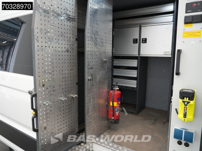 Volkswagen Crafter 177pk Dubbellucht L3H3 Werkplaatsinrichting Trekhaak Airco Cruise Camera Parkeersensoren v+a Imperiaal Euro6 L2H2 Airco Trekhaak Cruise control 14