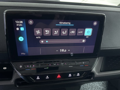 Volkswagen ID. Buzz Cargo 77 kWh | 3-Zits | Android | Apple Carplay | Navi | Achteruitrijcamera | Cruise Control | Trekhaak VVB530 Prijs zoals getoond foto 21
