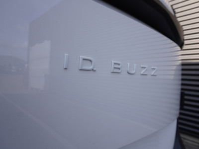 Volkswagen ID. Buzz Cargo ID. Buzz Cargo 286 pk, Economy Business Limited Edition, Achteruitrijcamera, Bijrijdersbank, Trekhaak, Achterdeuren zonder ruit, Alarm foto 11