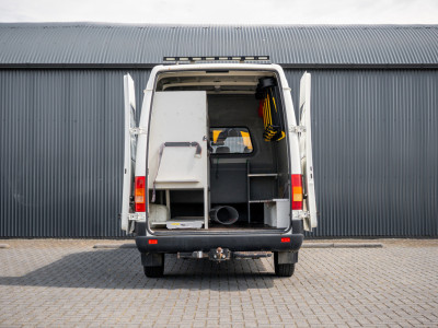 Volkswagen LT 2.5 TDI L2H2 | 47.859 KM | 6-Zits | DC | 1Ste eigenaar | Trekhaak 9