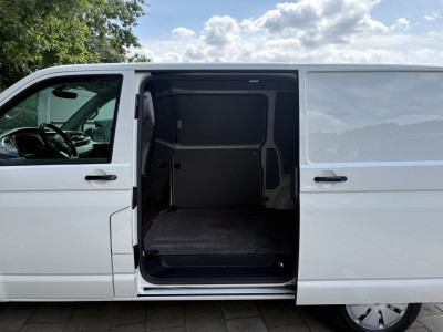 Volkswagen TRANSPORTER 150PK|Automaat|standkachel|airco|LED|achteruitrijcamera|apple carplay|dubbele schuifdeuren|navi|trekhaak 11