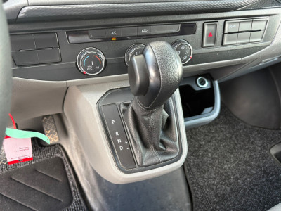 Volkswagen TRANSPORTER 2.0 TDI L2H1 150PK!|DSG Automaat|airco|achteruitrijcamera|apple carplay|drie zitplaatse 21