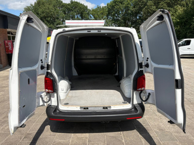 Volkswagen TRANSPORTER 2.0 TDI L2H1 150PK!|DSG Automaat|airco|achteruitrijcamera|apple carplay|drie zitplaatse 8