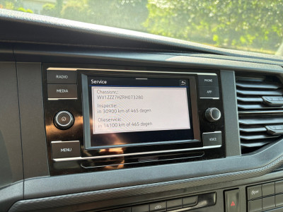 Volkswagen TRANSPORTER 2.0 TDI L2H1 150PK!|DSG Automaat|airco|achteruitrijcamera|apple carplay|drie zitplaatsen foto 16