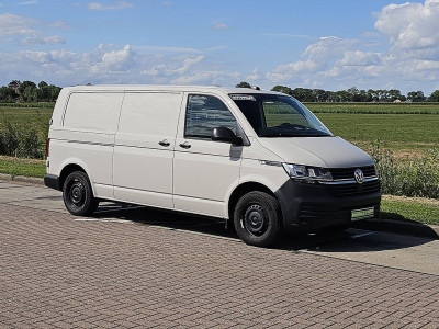 Volkswagen TRANSPORTER 2.0 TDI L2H1 150Pk Automaat T6.1 Achterdeuren Carplay 3-Zits Camera BPM-vrij Lm-Velgen Bumpers-Kleur! foto 5