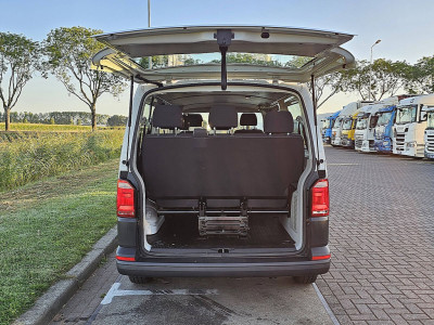 Volkswagen TRANSPORTER 2.0 TDI L2H1 9 Persoons Combi Personenbus Tourer Ex Taxi Airco BPM Vrij Euro6 84PK! foto 12
