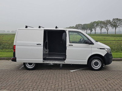 Volkswagen TRANSPORTER 2.0 TDI T6.1 L1H1 Carplay Achterklep Trekhaak CruiseControl 3-Zits Pdc Euro6 OH-Historie! foto 13