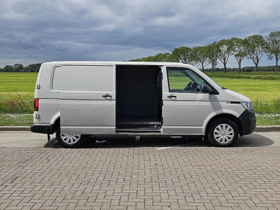 Volkswagen TRANSPORTER 2.0 TDI T6.1 L2H1 Automaat! foto 12