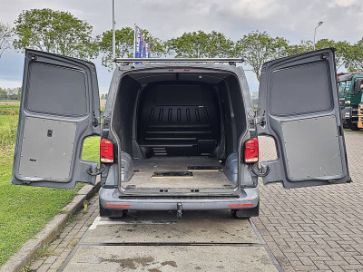 Volkswagen TRANSPORTER 2.0 TDI T6.1 L2 Virtual-Cockpit LED Navi 150Pk Automaat Lm-Velgen Trekhaak Camera Euro6! foto 13