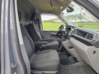 Volkswagen TRANSPORTER 2.0 TDI T6.1 L2 Virtual-Cockpit LED Navi 150Pk Automaat Lm-Velgen Trekhaak Camera Euro6! foto 7