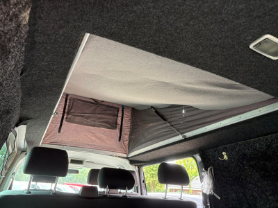 Volkswagen TRANSPORTER 2.5 TDI AUTOMAAT |Camper|5 zitplaatsen|Automaat|airco|cruise|hefdak|keukenblok|achteruitrijcamera|trekhaak 14