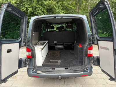 Volkswagen TRANSPORTER 2.5 TDI AUTOMAAT |Camper|5 zitplaatsen|Automaat|airco|cruise|hefdak|keukenblok|achteruitrijcamera|trekhaak 9