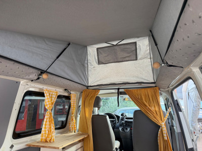 Volkswagen TRANSPORTER TDI 63KW 0.8 T5,Kampeerbus,1.9TDi,2004,195.221km foto 8