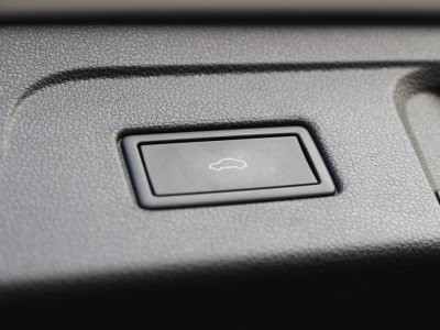 Volkswagen Touran 2.0 TDI 150 | Aut. | Grijs kenteken | Virtual | Cruise | Clima.. foto 17