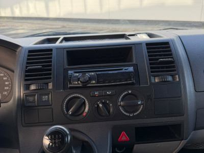 Volkswagen Transporter 1.9 TDI 340 Trendline DC NAP AIRCO APK 10-05-2027 IMPERIAAL TREKHAAK foto 8