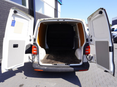 Volkswagen Transporter 2.0 TDI - EURO 6 - Airco - Navi - Cruise - €10.900,- Excl. 8