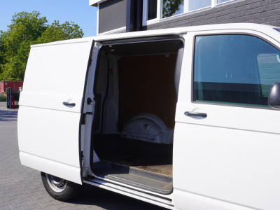Volkswagen Transporter 2.0 TDI - EURO 6 - Airco - Navi - Cruise - €10.900,- Excl. 9