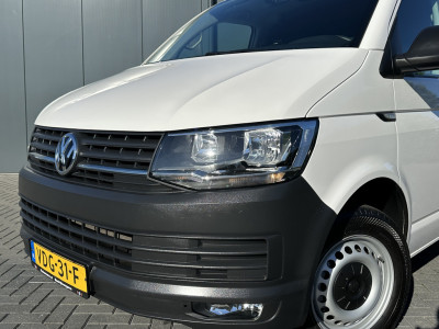 Volkswagen Transporter 2.0 TDI 102 PK / L1H1 / ACHTERKLEP / 1e EIGENAAR / AIRCO / CRUISE / CAMERA foto 16