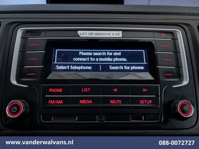 Volkswagen Transporter 2.0 TDI 102pk L2H1 Euro6 Airco | Imperiaal | Trekhaak | Camera | Cruisecontrol Parkeersensoren, Achterklep foto 14