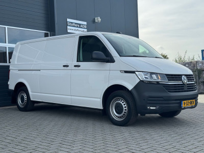 Volkswagen Transporter 2.0 TDI 110pk L2H1 | Navi | Kastinrichting Sortimo | Winterpack | Cruise | CarPlay | DAB | Betonplex foto 6