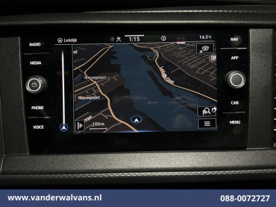 Volkswagen Transporter 2.0 TDI 111pk L1H1 Euro6 Airco | Navigatie | LM Velgen | Cruisecontrol | Apple Carplay Parkeersensoren foto 2