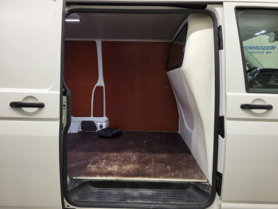Volkswagen Transporter 2.0TDI 111pk L2/H1 Euro 6! foto 7