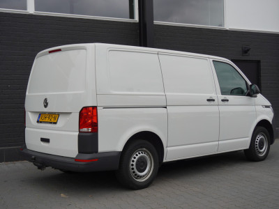 Volkswagen Transporter 2.0 TDI 150PK Automaat EURO 6 - Airco - Cruise - PDC - €22.900,- Excl. foto 2