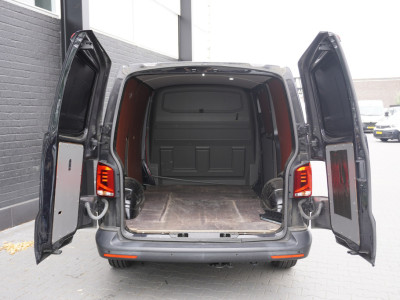 Volkswagen Transporter 2.0 TDI 150PK Automaat EURO 6 - Airco - Navi - Cruise - € 17.900,- Excl. 8