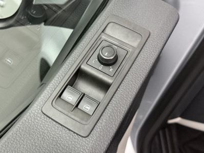 Volkswagen Transporter 2.0TDI 150PK DSG Automaat Lang | Led | Navigatie | Multimedia | Airco | Cruise | Imperiaal | Trekhaak foto 8