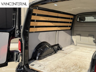 Volkswagen Transporter 2.0 TDI 150PK L2 Carplay Airco Trekhaak 16