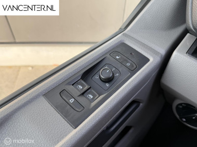 Volkswagen Transporter 2.0 TDI 150PK L2 Carplay Airco Trekhaak 9