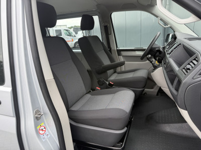 Volkswagen Transporter 2.0 TDI 150 PK / L2H1 / DUBBELE CABINE / TREKHAAK / 1e EIG. / AIRCO / CRUISE / ISOFIX / NAVI 9