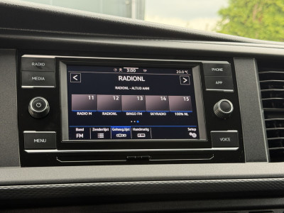 Volkswagen Transporter 2.0 TDI 150 PK / L2H1 / TREKHAAK / CRUISE / AIRCO / CARPLAY / PARKEERSENSOREN foto 13